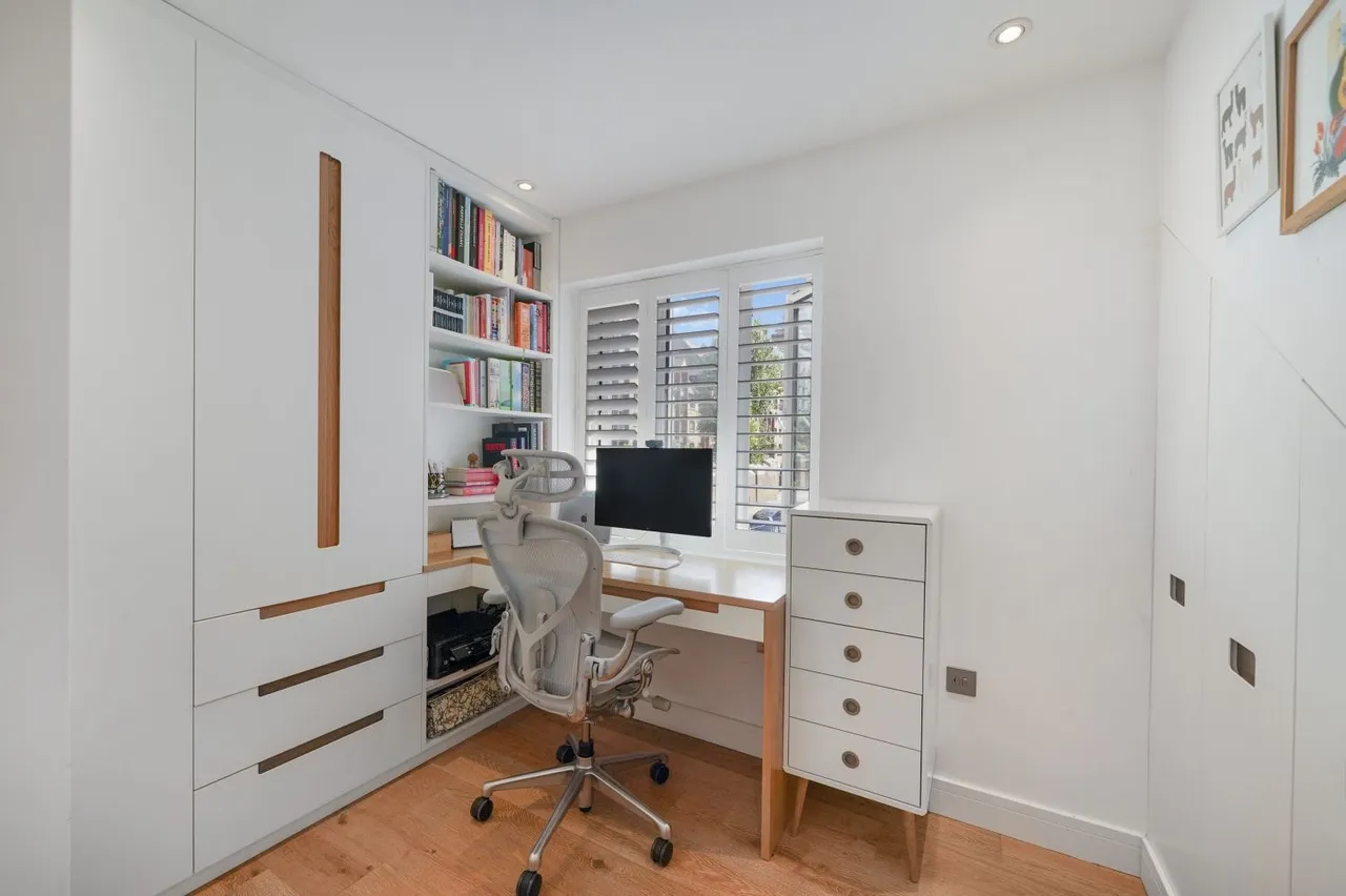 President Drive, London, E1W, photo 11