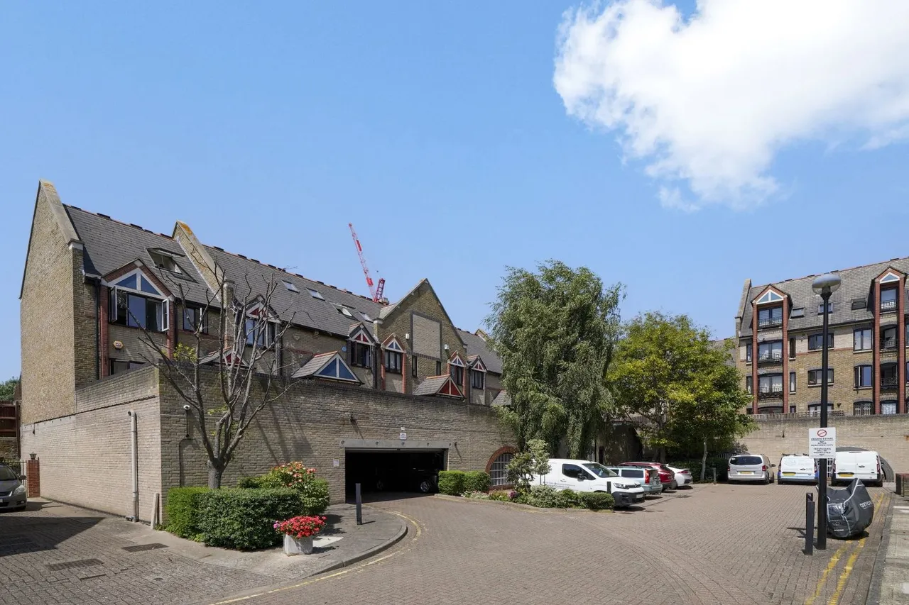 President Drive, London, E1W, photo 16