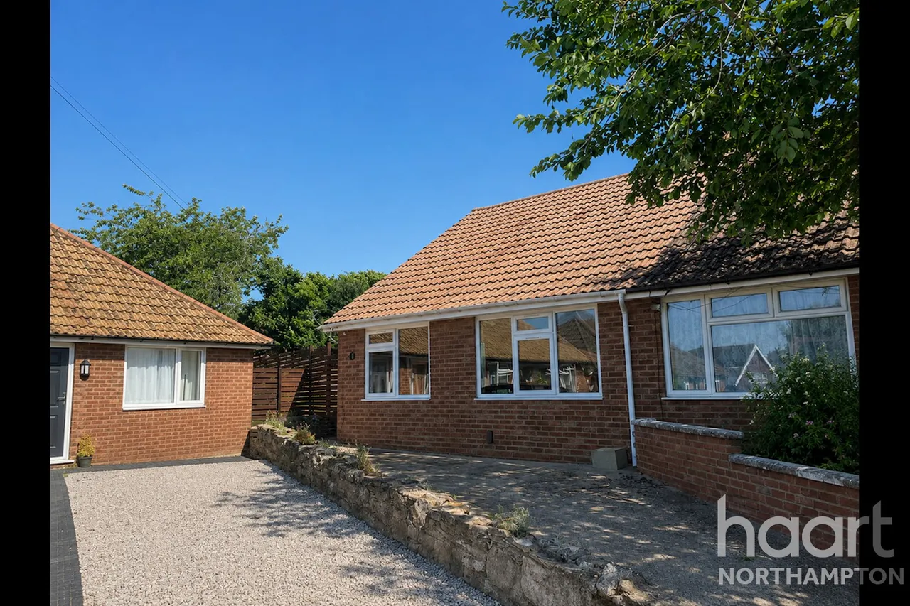 2 bed house for sale, The Avenue, Northampton, NN2