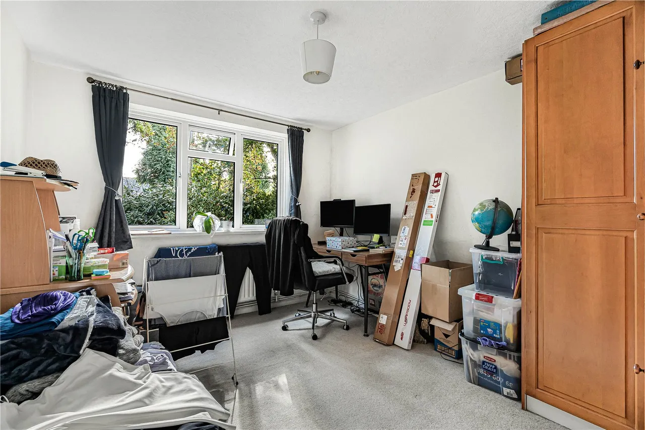 Trotsworth Court, Virginia Water, GU25, photo 9