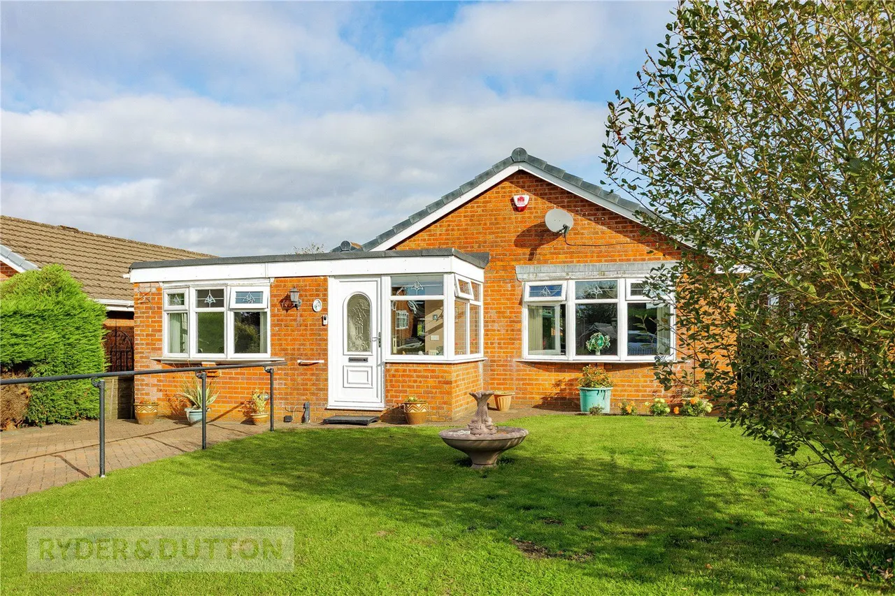 Brecon Crescent, Ashton-under-Lyne, OL6, photo 24