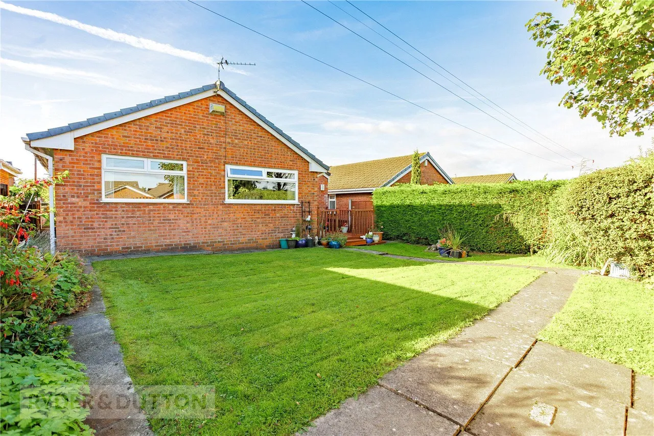 Brecon Crescent, Ashton-under-Lyne, OL6, photo 13