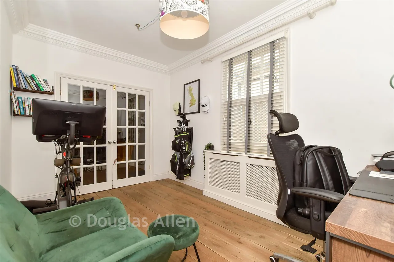 Buttercross Lane, Epping, CM16, photo 5