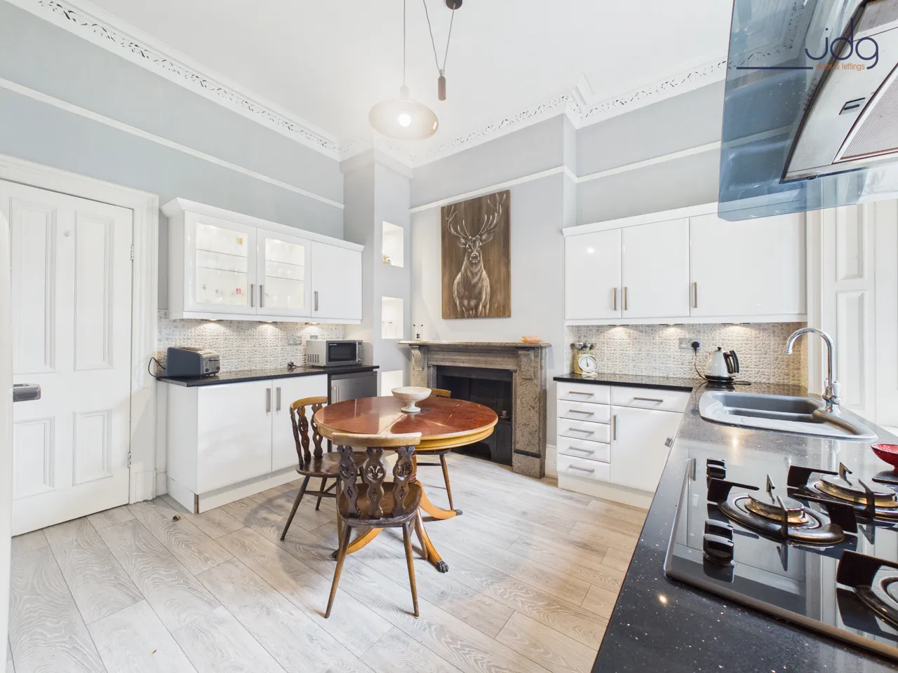 Westbourne Road, Leafy Green Period City Apartment, LA1, photo 10