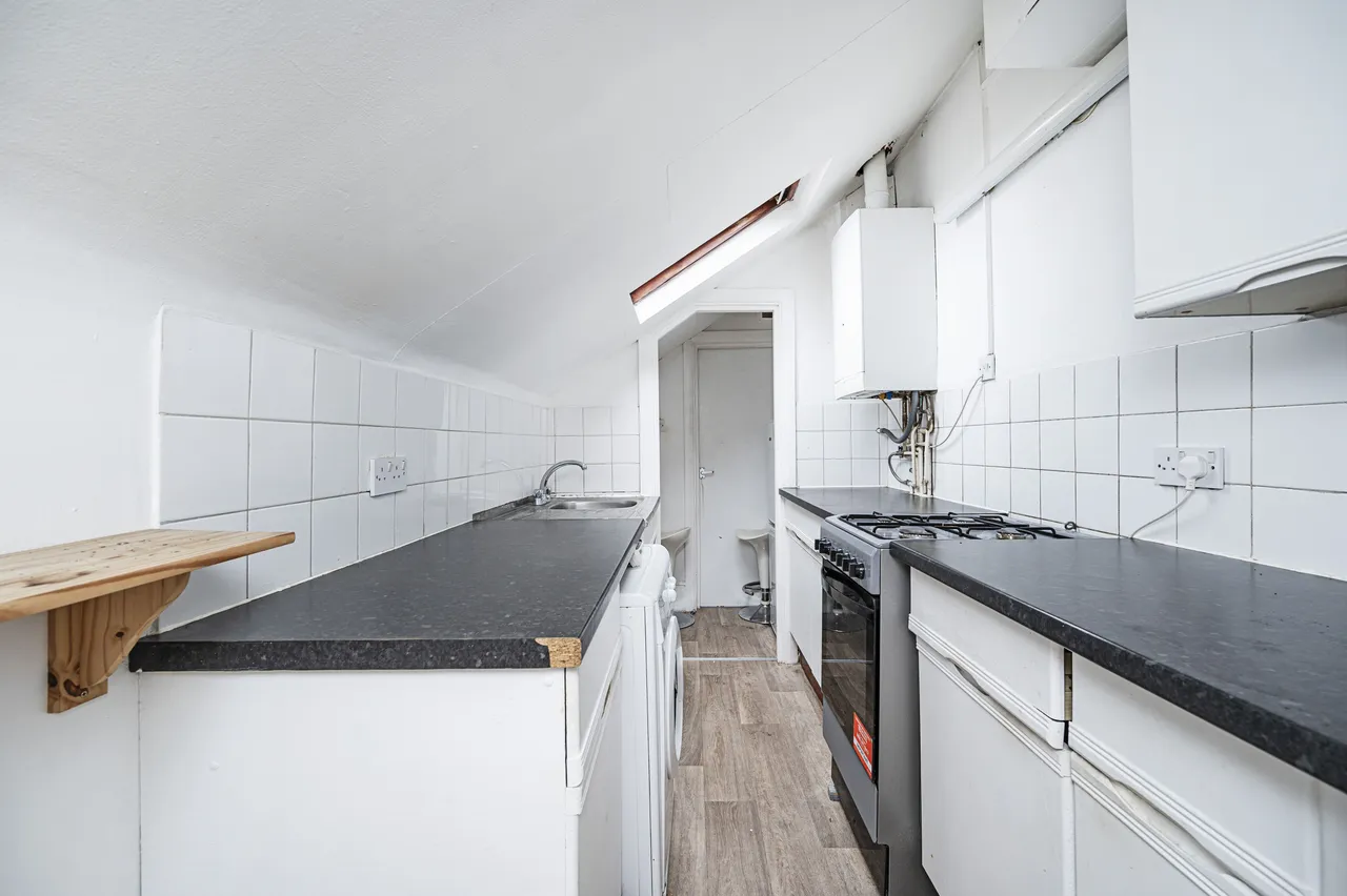 Flat 3, 326 Mare Street, photo 3