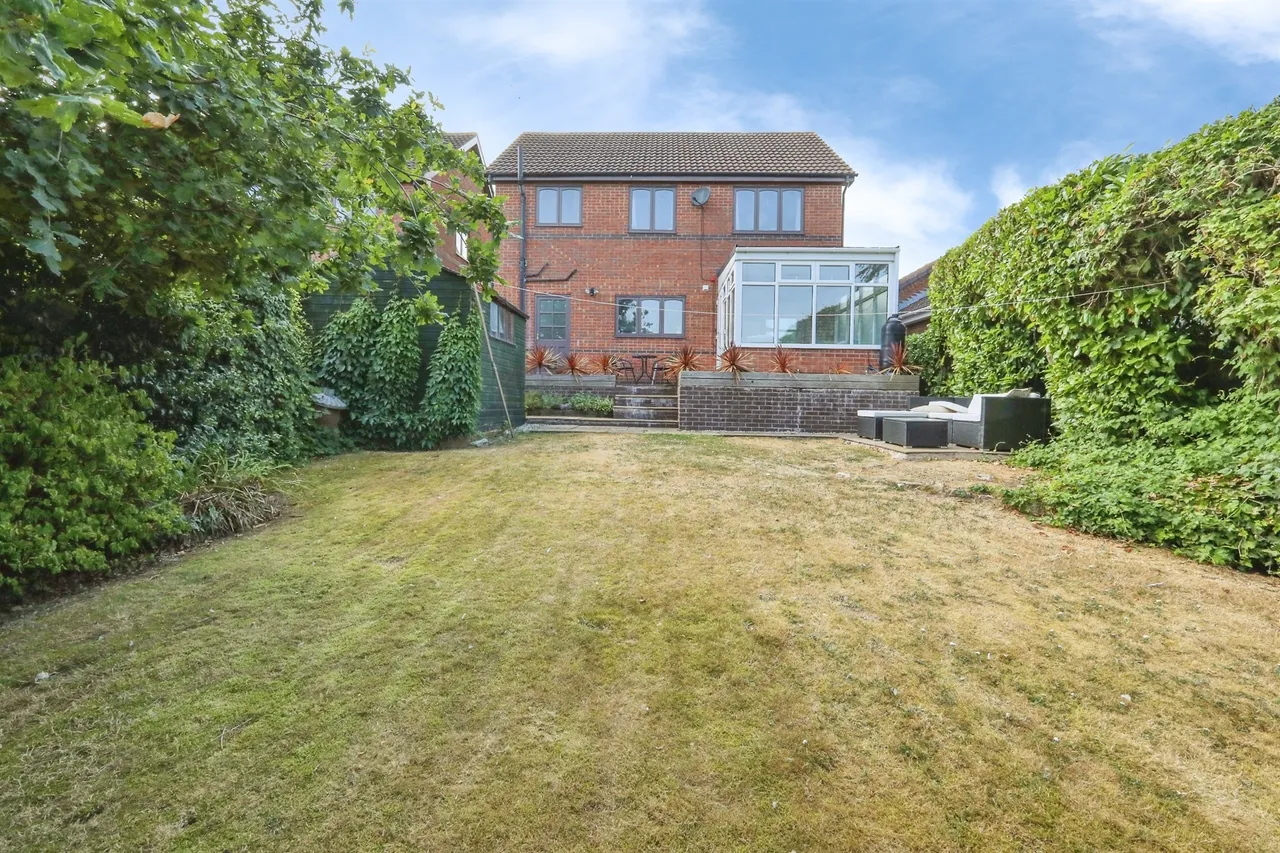 Lilac Grove, Bawtry, Doncaster, photo 10
