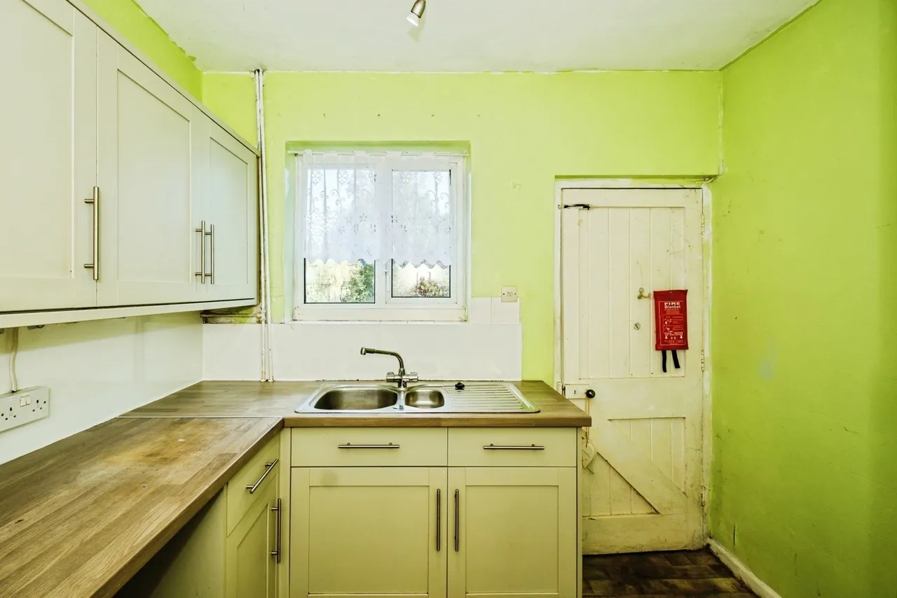 Sele Gardens, Upper Beeding, BN44, photo 15