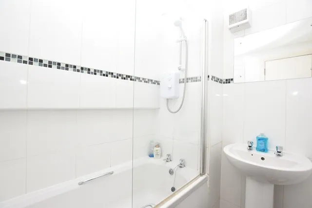 Bishops Lodge, 4 Rockingham Lane, Sheffield, S1 4FZ, photo 3