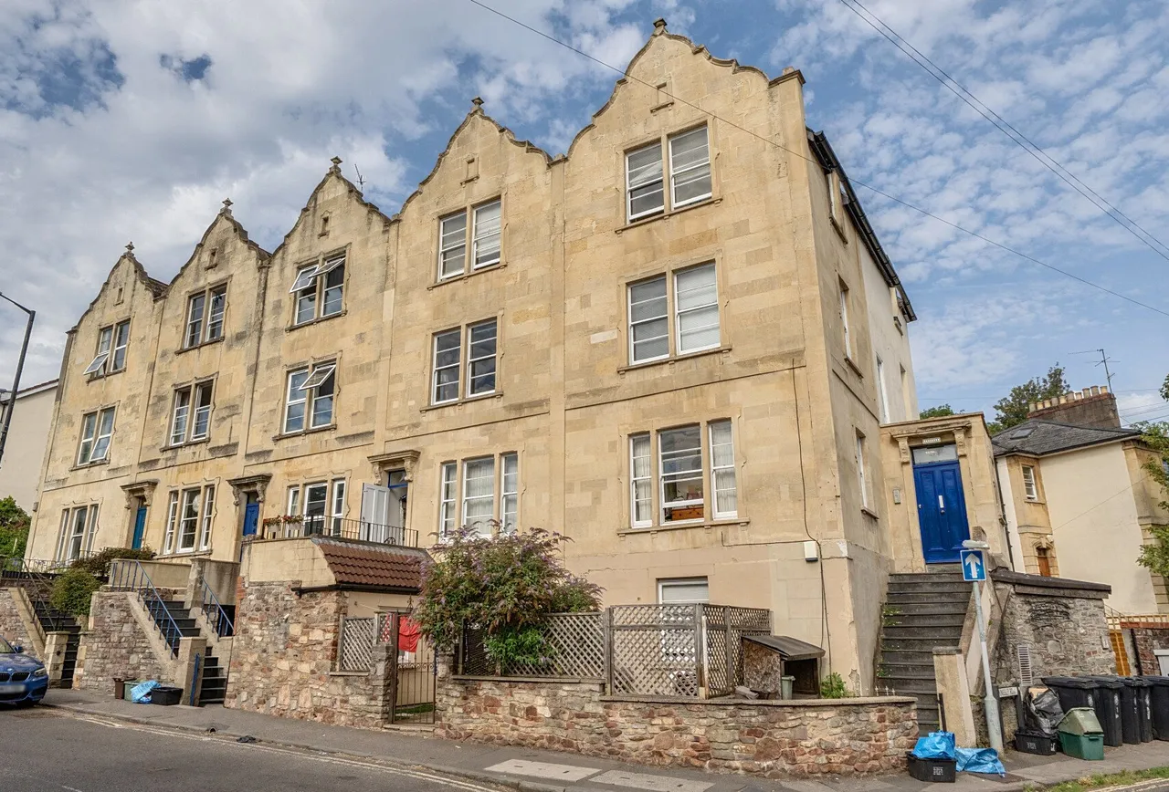 2 bed flat for sale — Kingsley House 139-140, Bristol, BS6 6AD