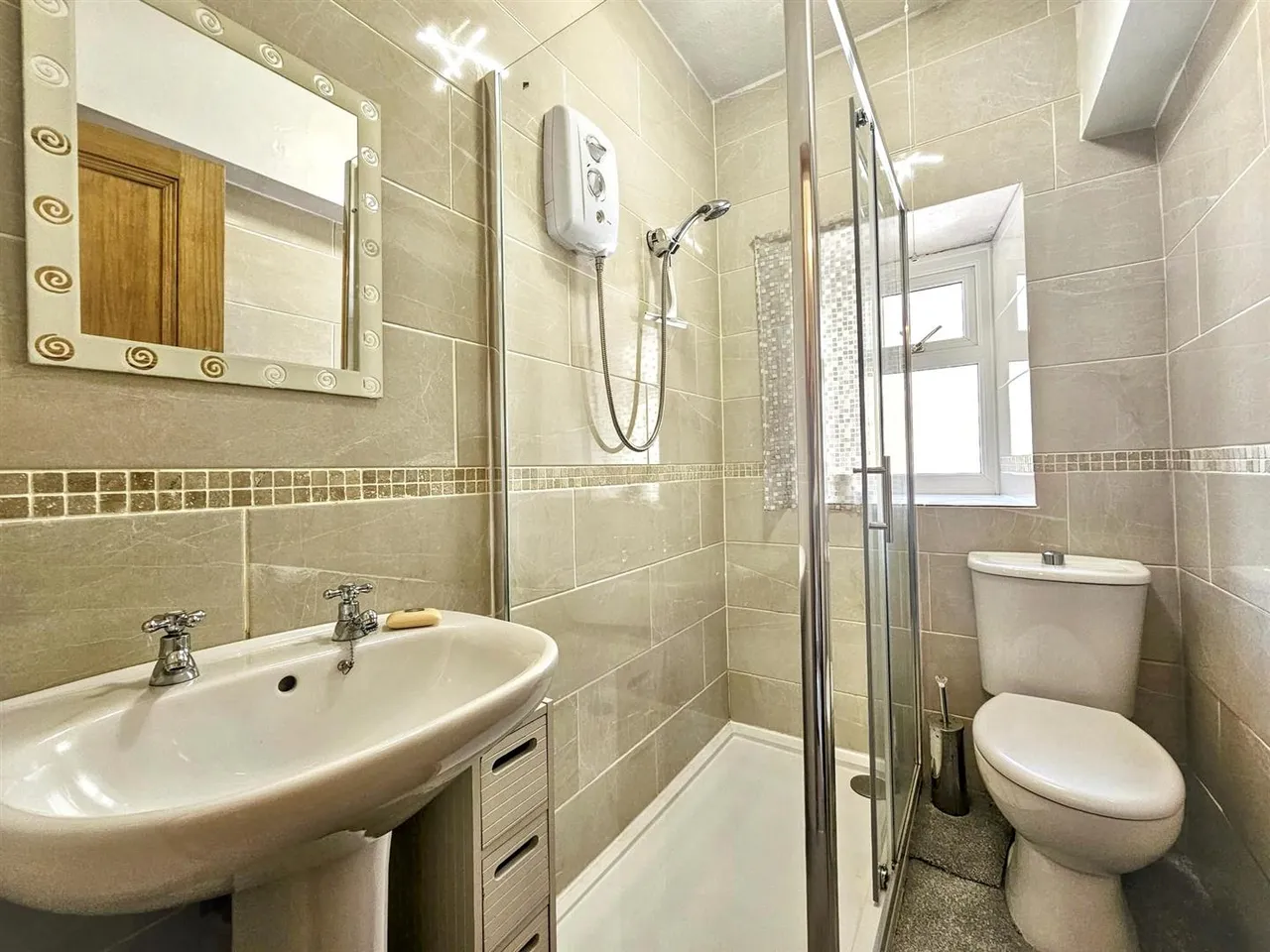 Townend Place, Glusburn, BD20 8PP, photo 9