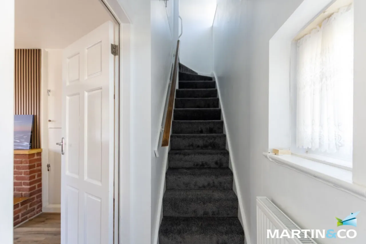 Grace Road, Tividale, B69, photo 7