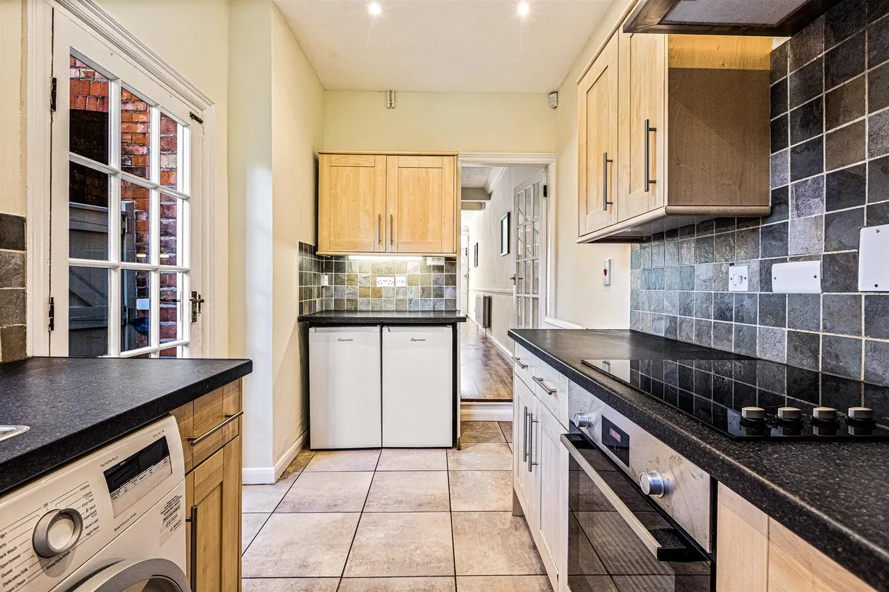 Knighton Church Road, South Knighton, LE2, photo 9