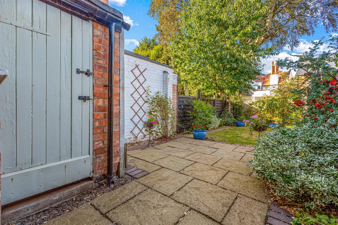 Knighton Church Road, South Knighton, LE2, photo 18