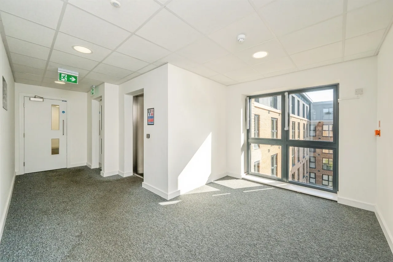 Erasmus Drive, Derby, DE1, photo 3