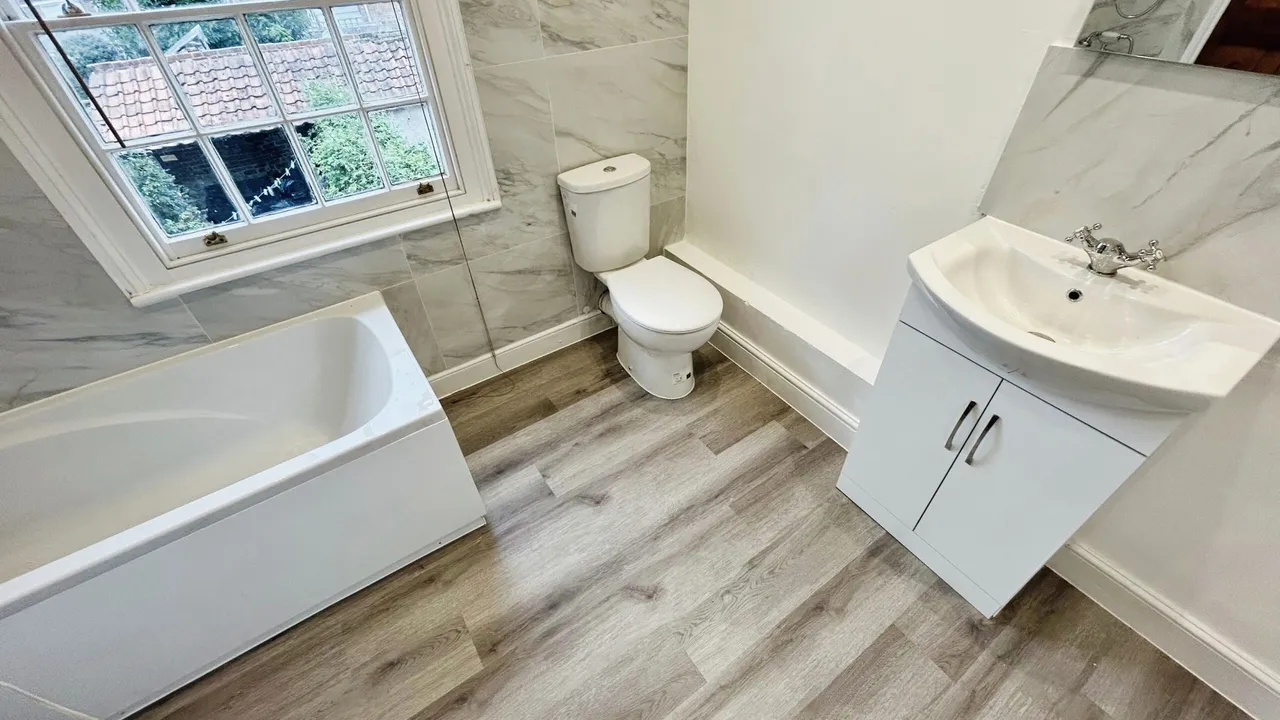 Maldon Road, Great Baddow, CM2, photo 9