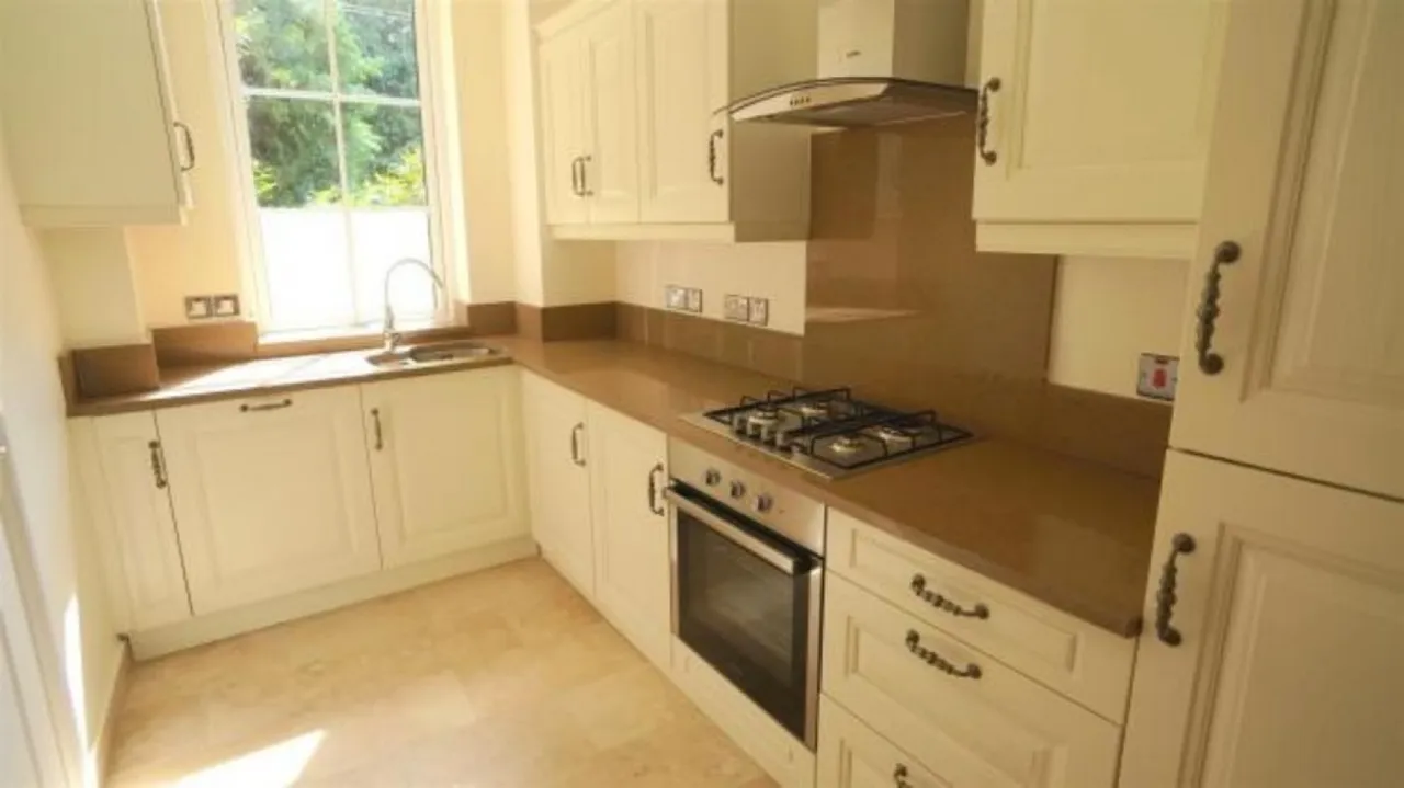 Camberley, Surrey, photo 2