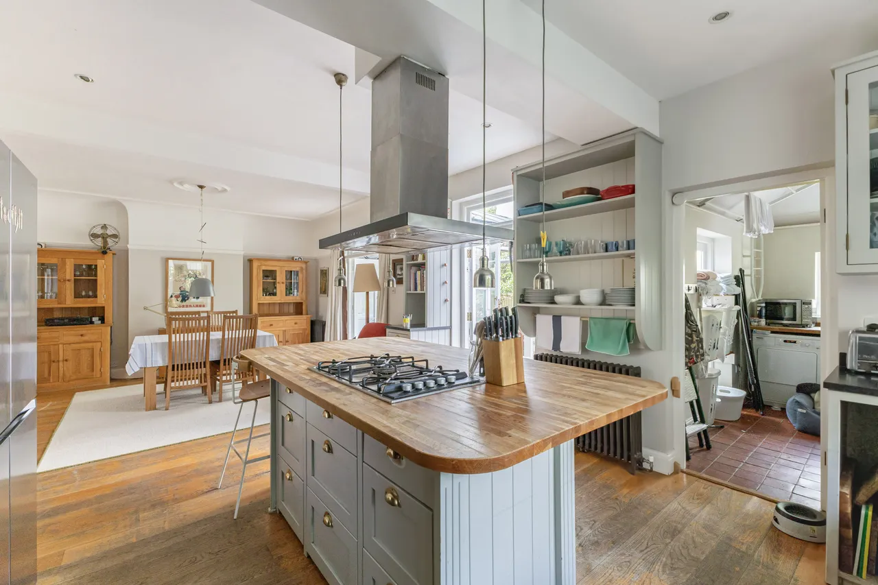 Wellesley Crescent, Twickenham, TW2, photo 6