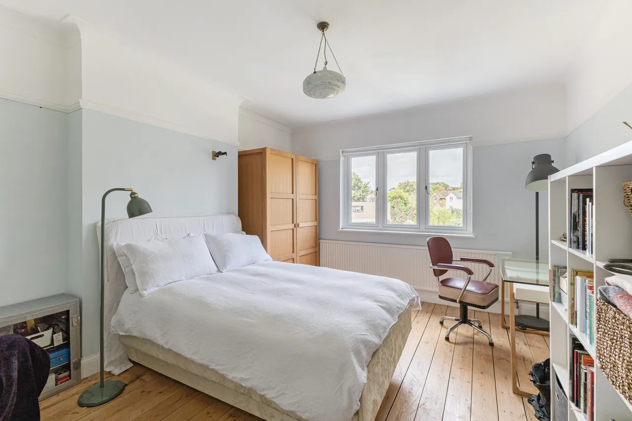 Wellesley Crescent, Twickenham, TW2, photo 8