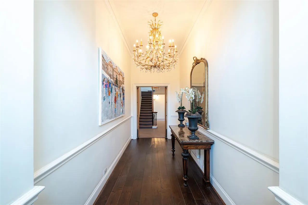 Gloucester Gate, Regent's Park, London, NW1 4HG, photo 4