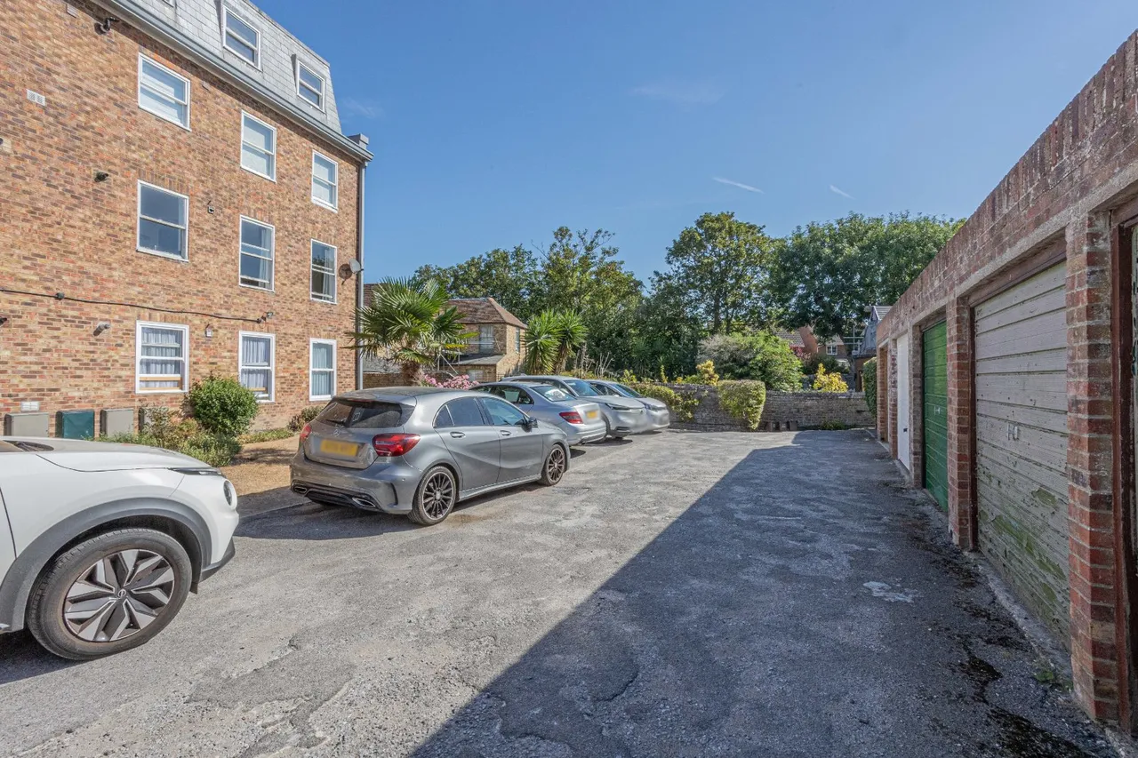 Canterbury Road, Birchington, CT7, photo 13