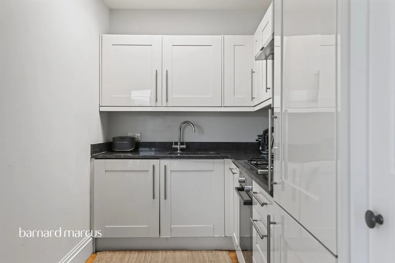 Queens Road, London, SE15, photo 12