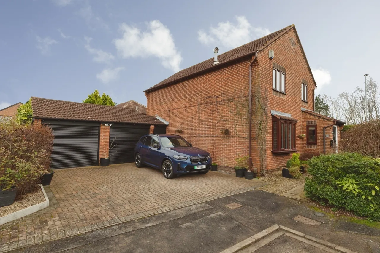 3 bed house for sale — Hugill Close, Yarm, TS15