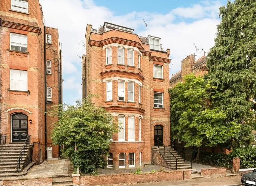 1 bed flat for sale — Claremont Gardens, Surbiton, KT6