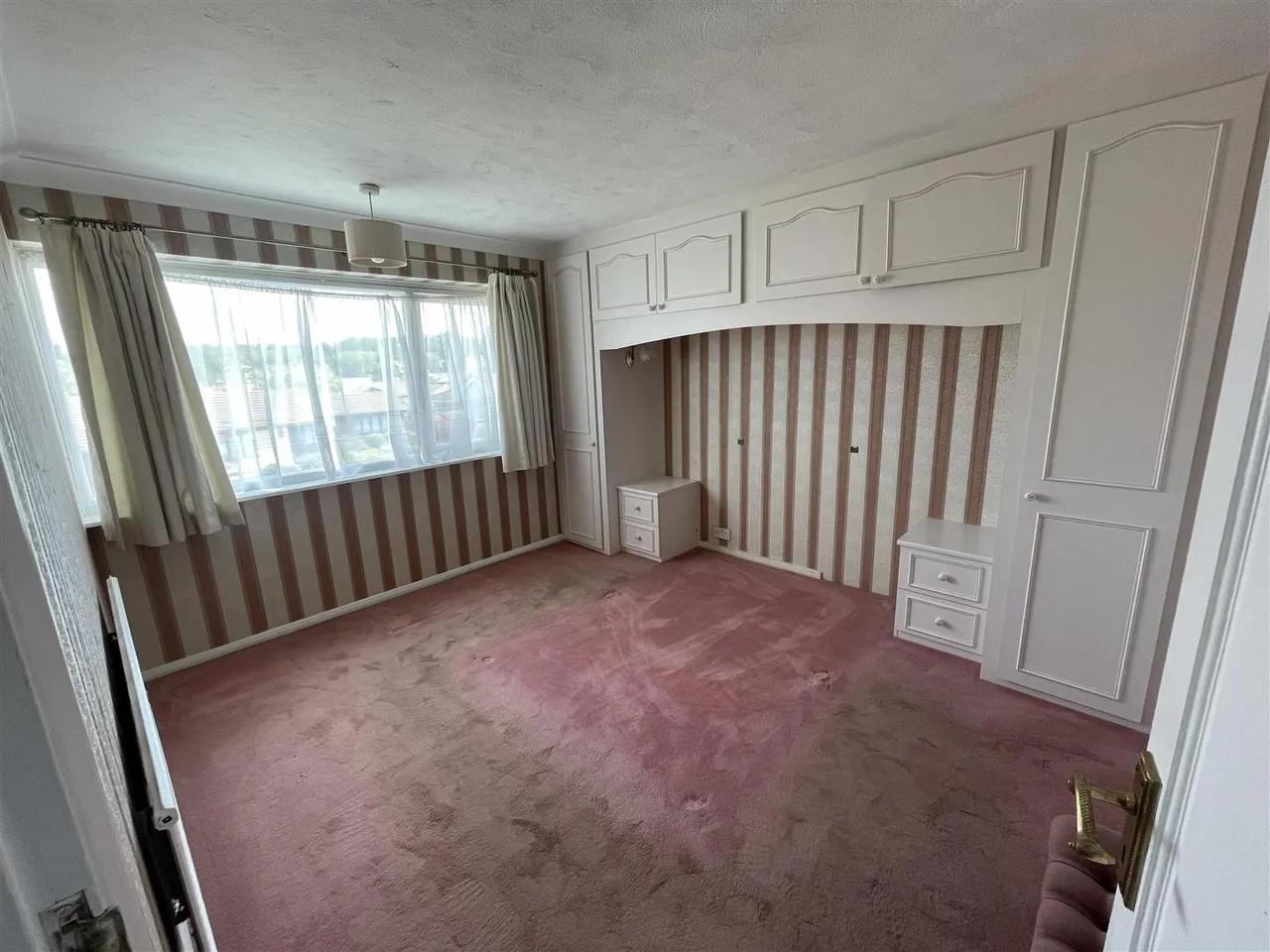 Richmond Way, Fetcham, KT22, photo 12