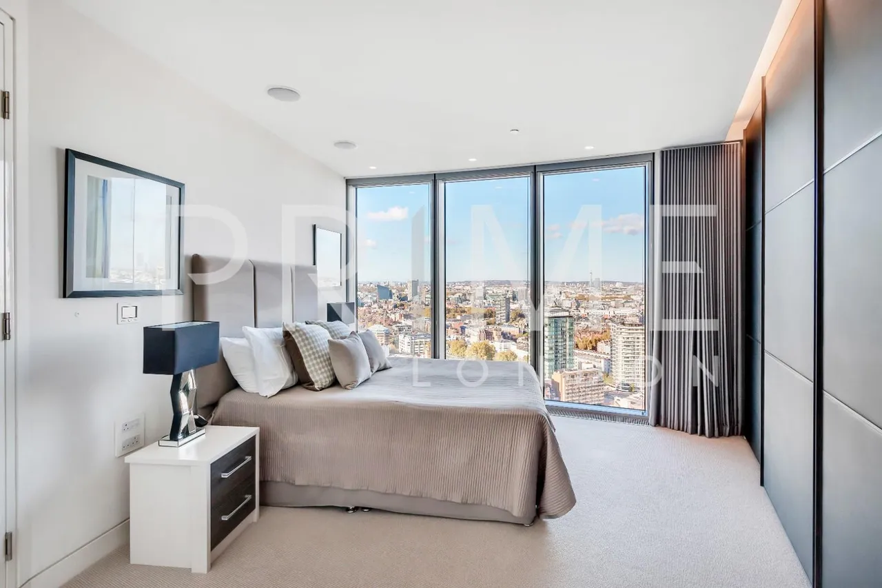 The Tower, One St George Wharf, SW8, photo 6