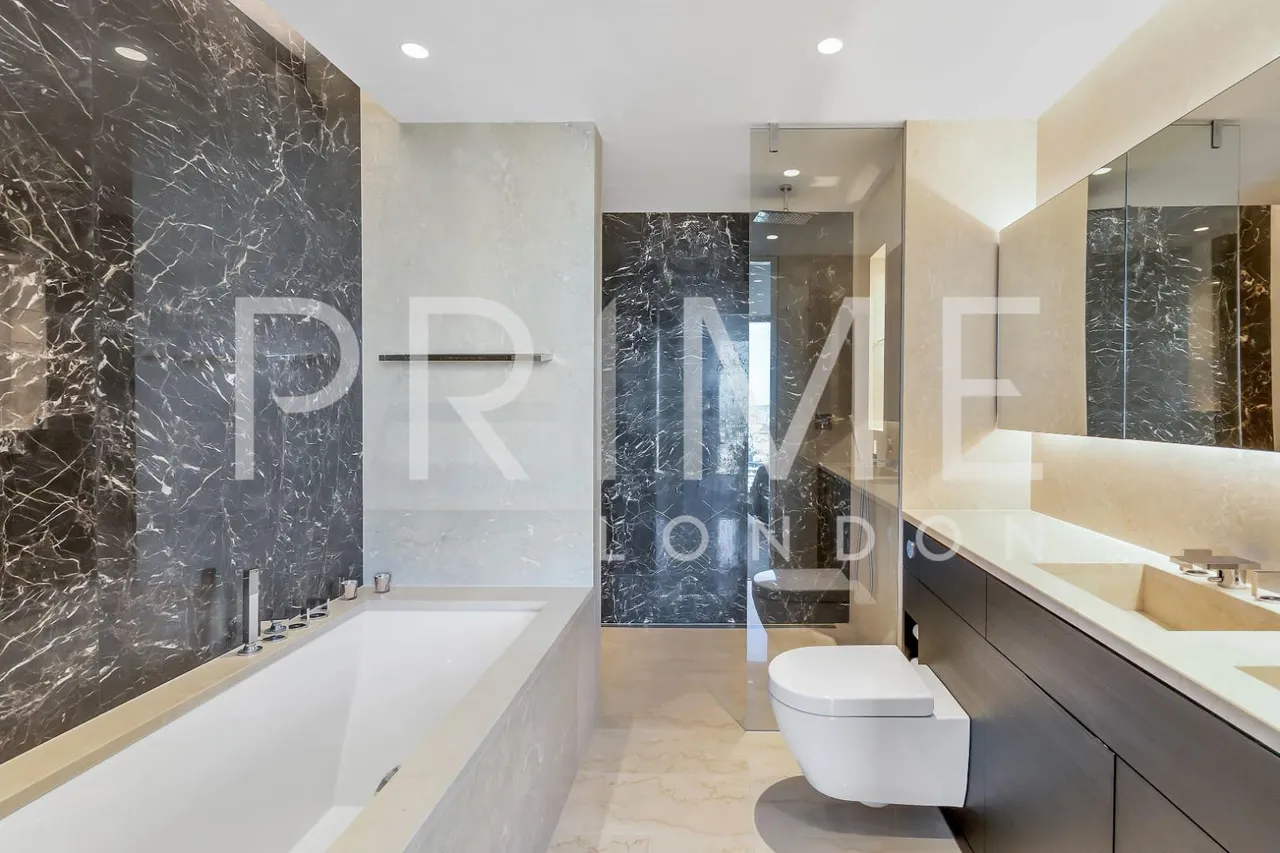 The Tower, One St George Wharf, SW8, photo 7