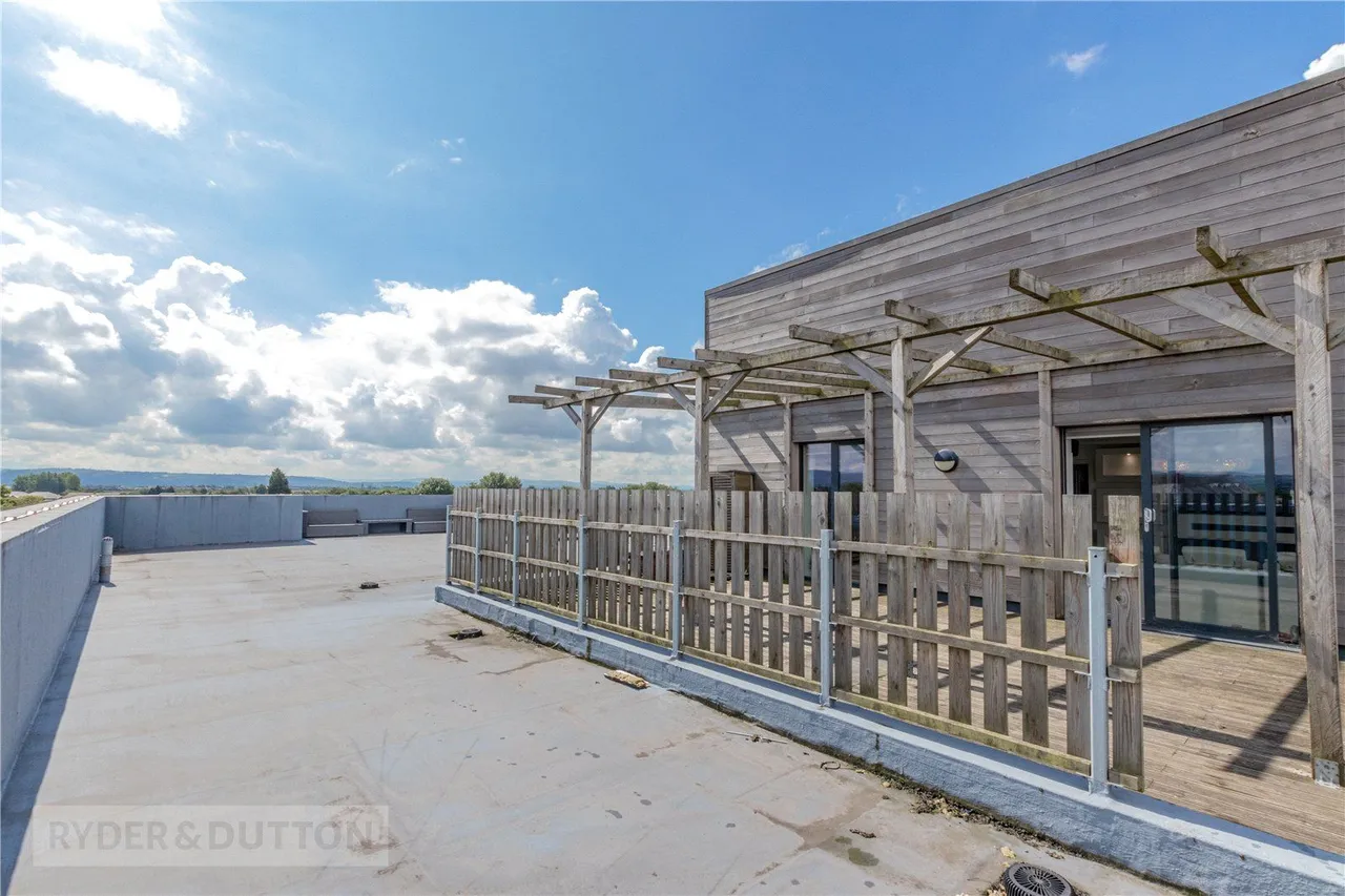Bridgewater Wharf, Droylsden, M43, photo 26
