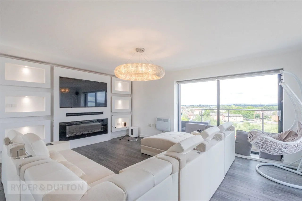 Bridgewater Wharf, Droylsden, M43, photo 4