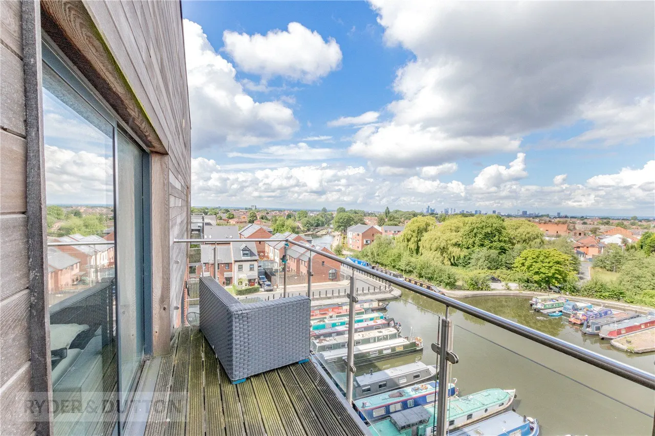 Bridgewater Wharf, Droylsden, M43, photo 25