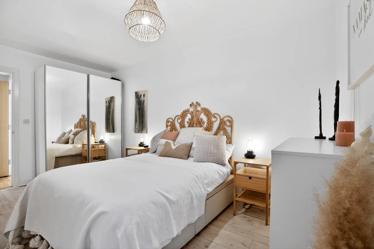 Queenstown Road, London, SW11, photo 12