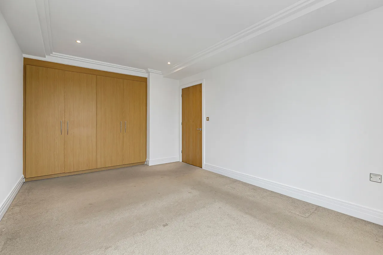 Point Wharf Lane, Brentford, TW8, photo 7