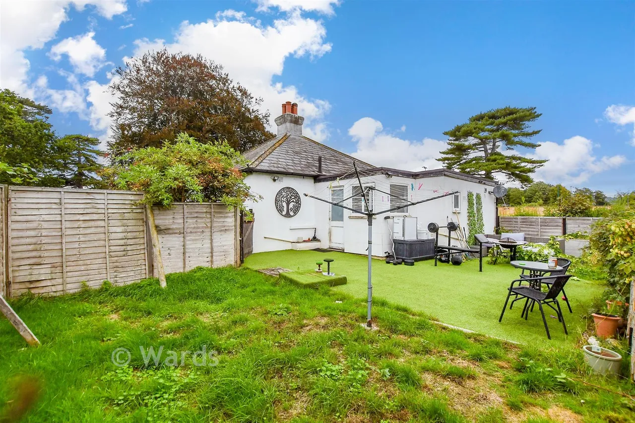 London Road, Ditton, ME20, photo 2