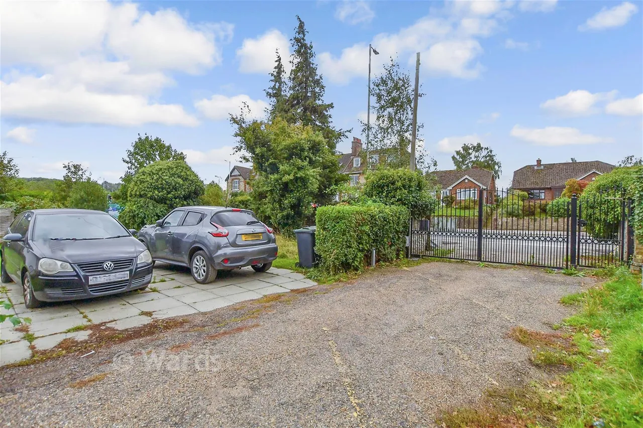 London Road, Ditton, ME20, photo 8