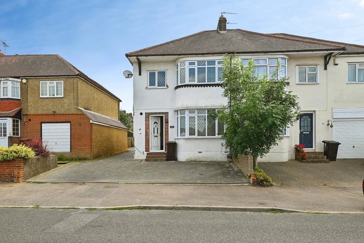 3 bed house for sale, Gerrard Avenue, Rochester, ME1