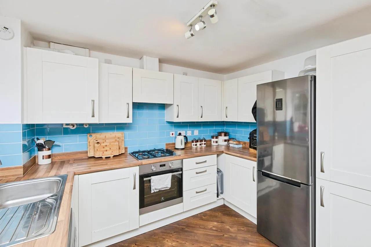Sunderland Close, Church Gresley, DE11, photo 4