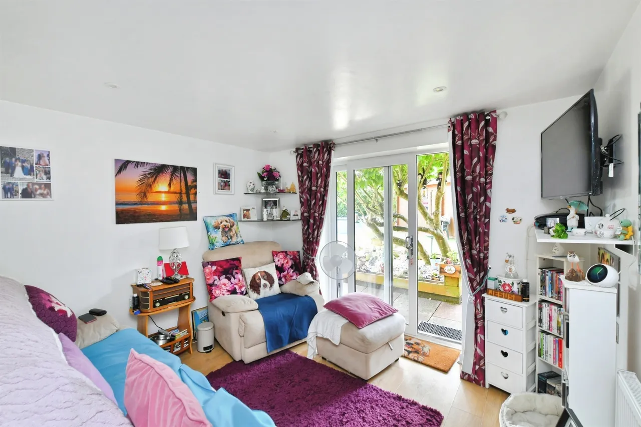 Hobbs Crescent, Saltash, PL12, photo 10