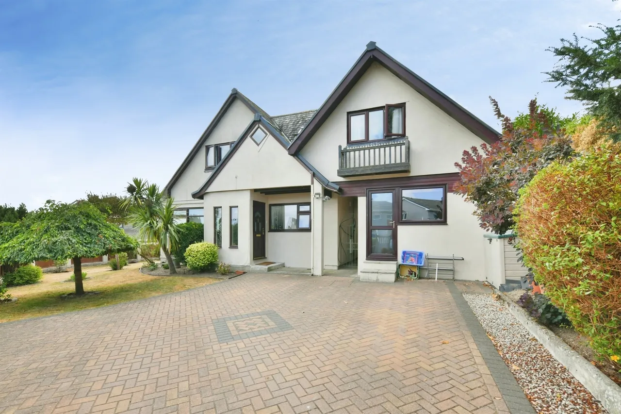 Hobbs Crescent, Saltash, PL12, photo 23