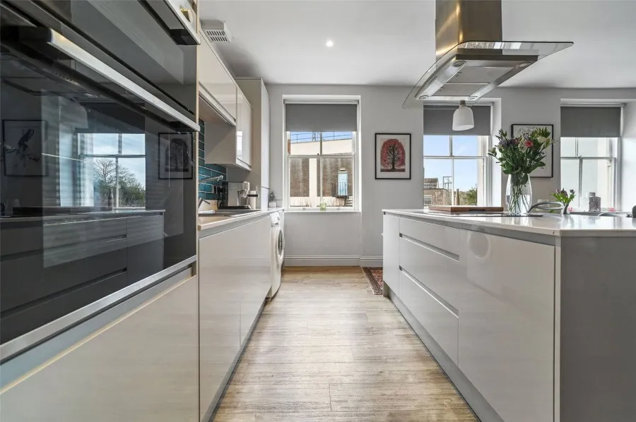 with 2 bedrooms in Saffron Walden, CB10, photo 2