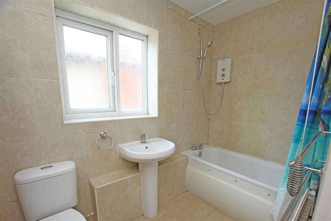 Charminster Road, Bournemouth, photo 11
