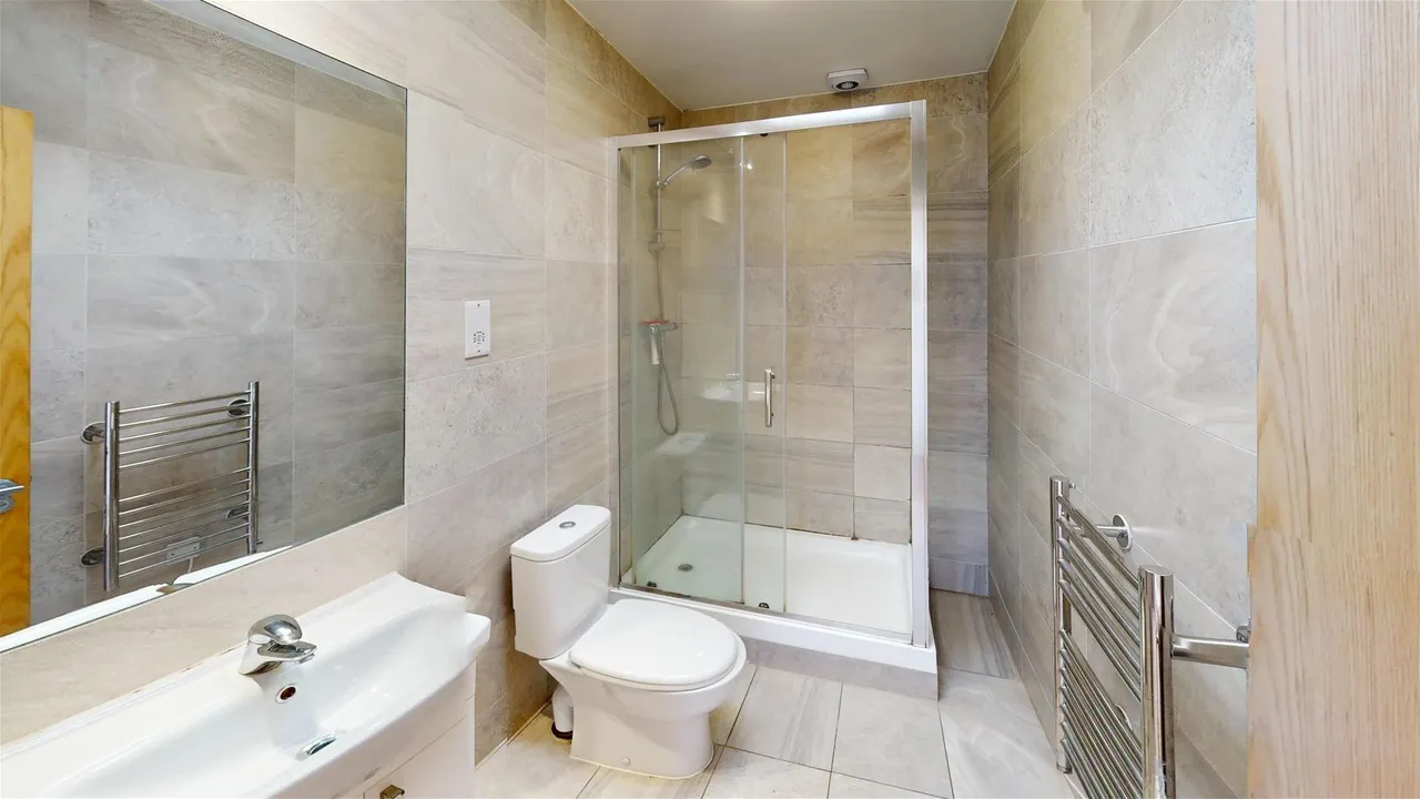 Brighton Road, Horsham, West Sussex RH13 5BU, photo 5