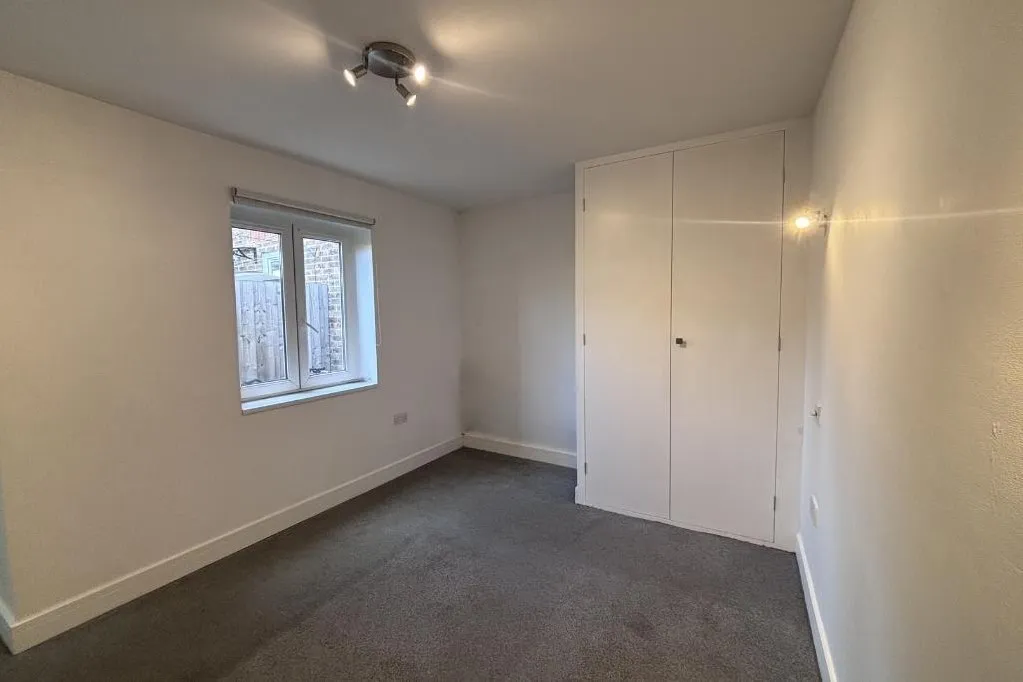 Brighton Road, Horsham, West Sussex RH13 5BU, photo 7