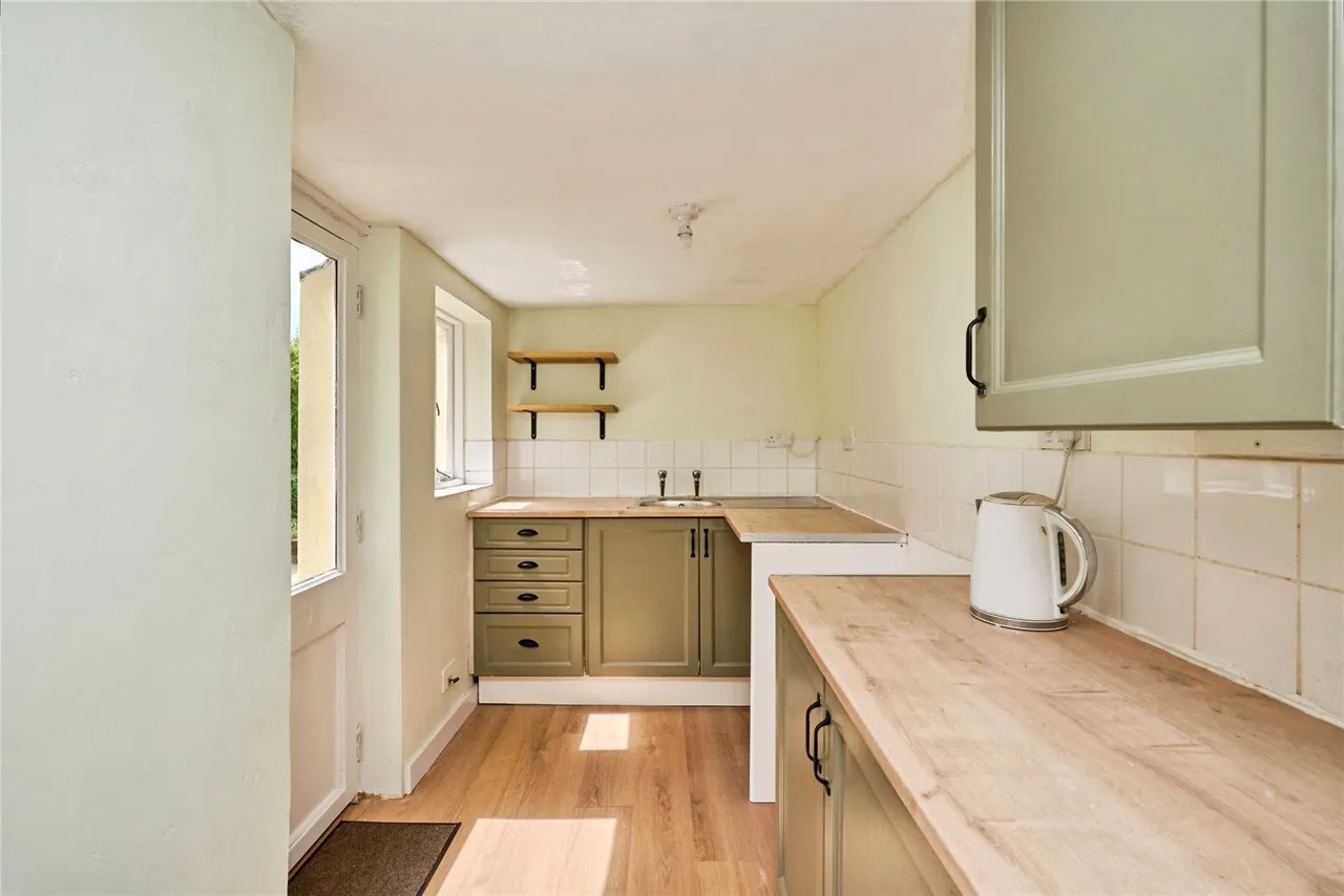 Cavendish Place, Newport, PO30, photo 4