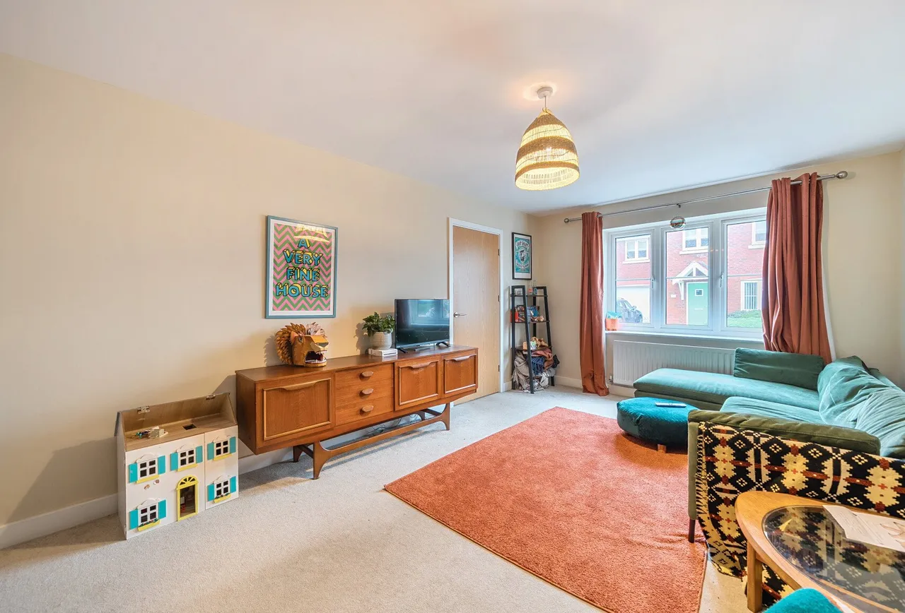 Cranesbill Crescent, Gloucestershire, Charfield, GL12 8EH, photo 5
