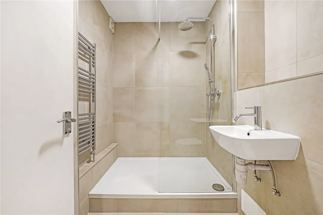 Brondesbury Road, Kilburn, London, NW6, photo 8