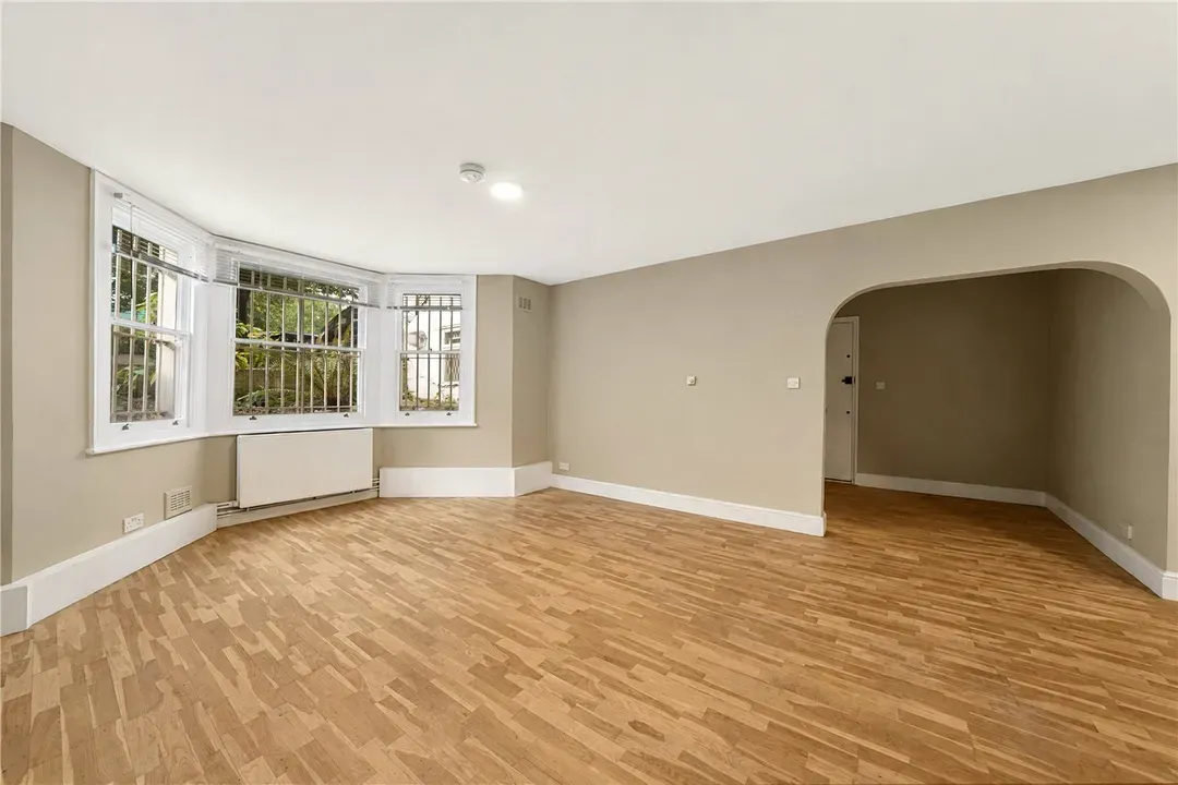 2 bed flat to rent — Brondesbury Road, Kilburn, London, NW6