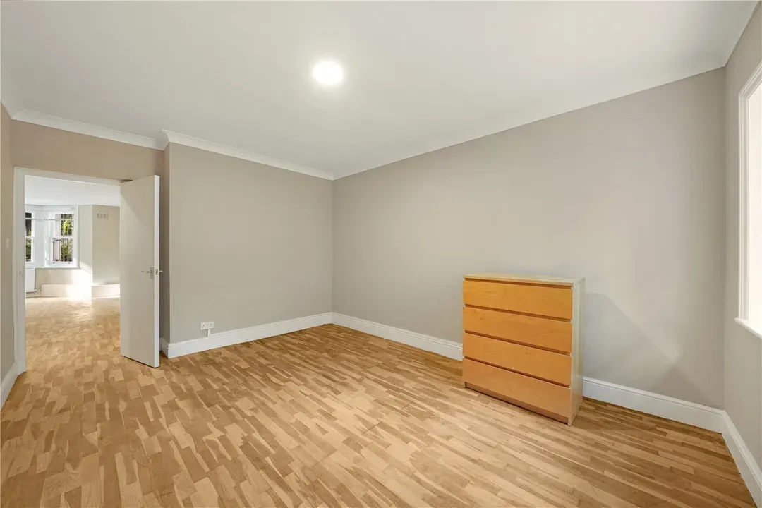 Brondesbury Road, Kilburn, London, NW6, photo 17